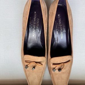 New condition, never worn tan suede pumps